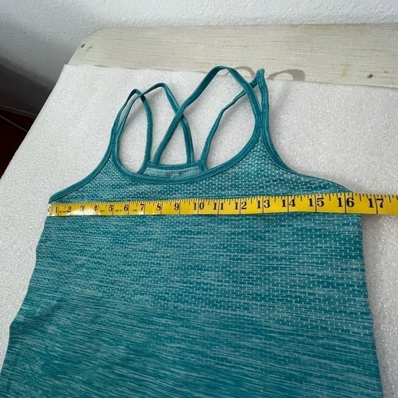 NIKE Dri-Fit Blue Athletic Tank Size S strappy back Breathable fabric details - Picture 12 of 14